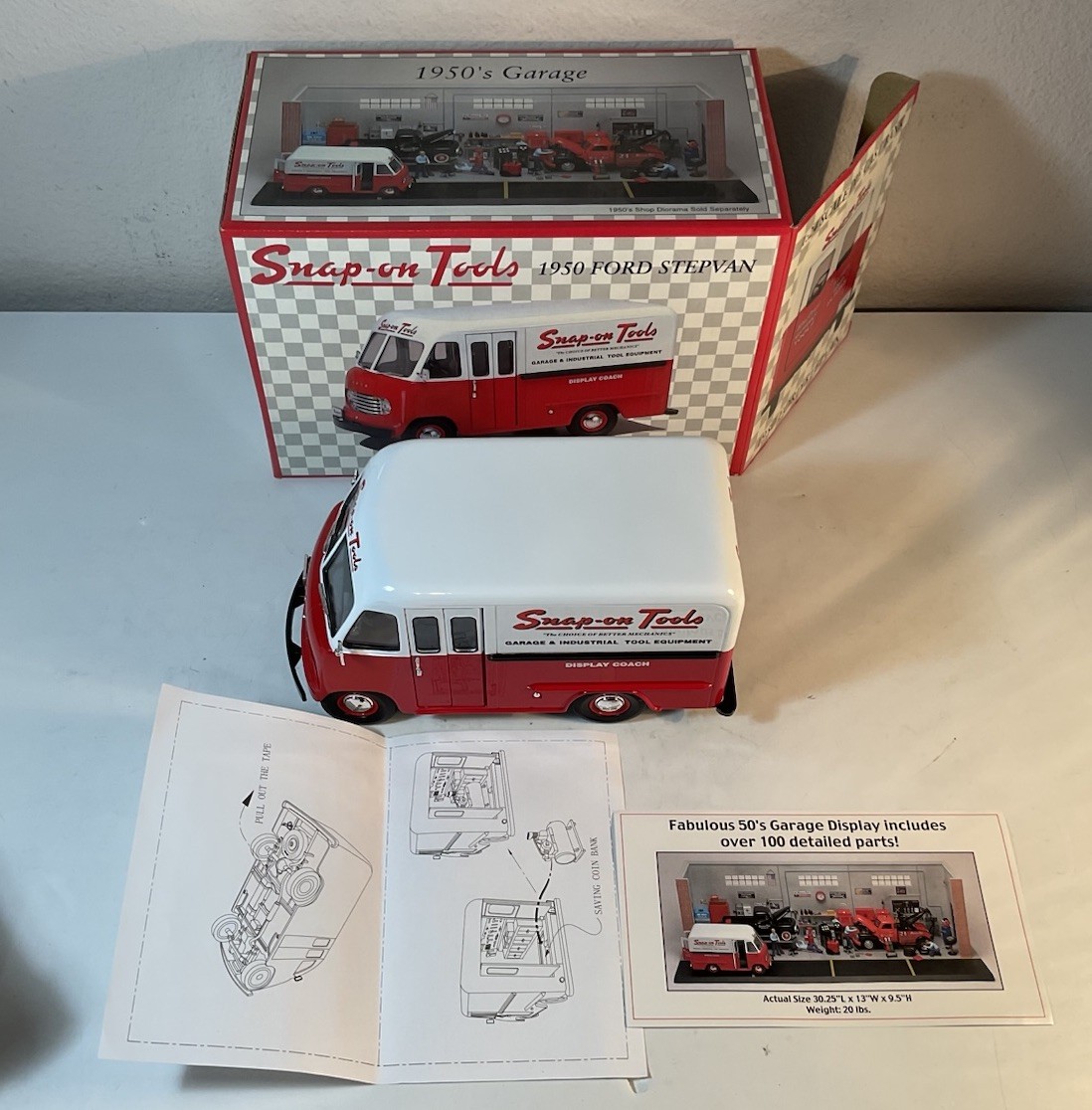 スナップオン　　1950 FORD ステップバン Snap on Tools 1950 Ford STEPVAN Van Die Cast 1 24 Scale Bank