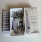 MICHAEL TODD Beauty - Sonicsmooth 2-in-1 Dermaplaning System - White Open-box