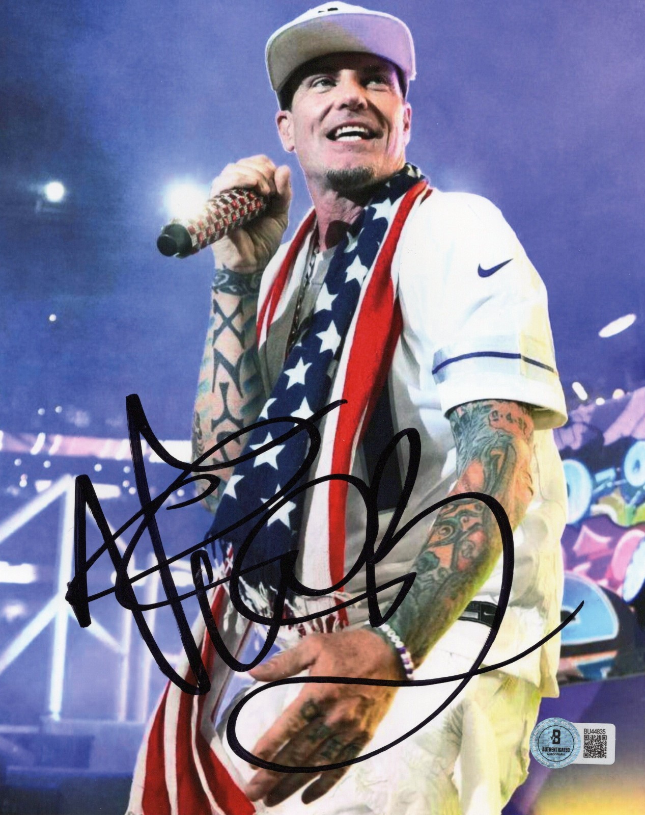 RAPPER VANILLA ICE SIGNED 8x10 PHOTO ICE ICE BABY ICON TMNT 3 BAS BECKETT COA 