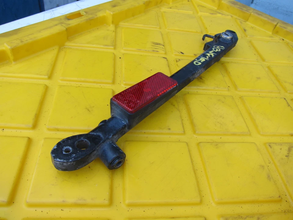 Honda V45 Interceptor VF750F 1983 OEM asiento delantero montaje soporte montaje Foto 4 de 4