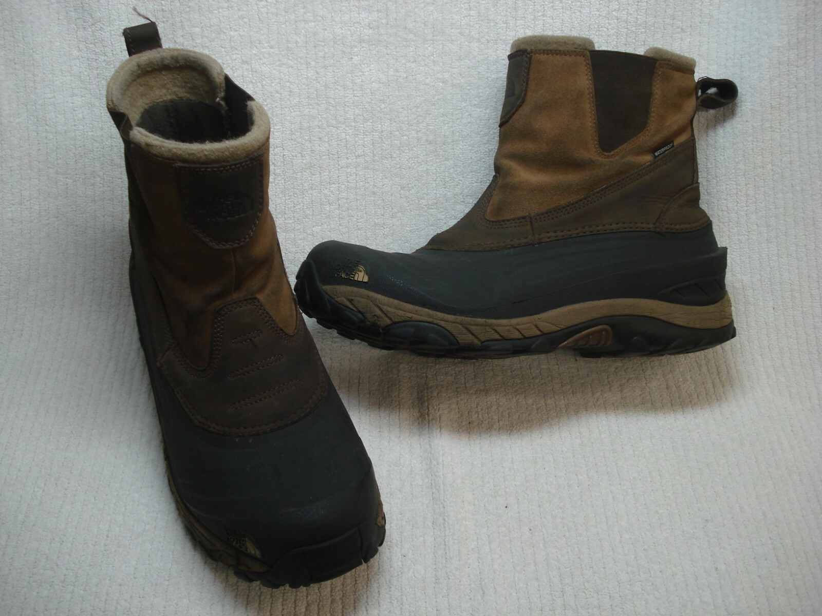 the north face men's chilkat nylon waterproof winter boots