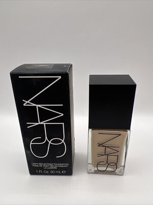 NARS LIGHT REFLECTING FOUNDATION SHADE LIGHT 2 MONT BLANC NEW IN BOX 1 Fl Oz