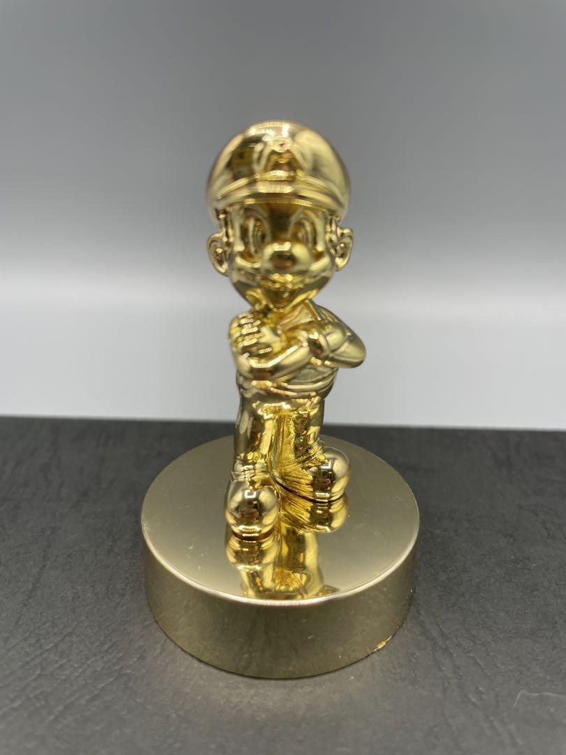 Gold Super Mario Figure Statue Club Nintendo Platinum Member