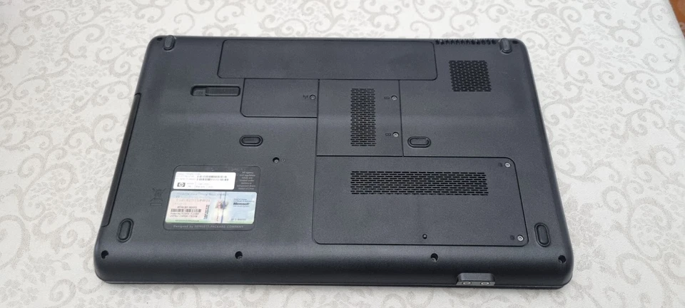 Notebook Compaq Presario CQ60 - Immagine 3 di 4