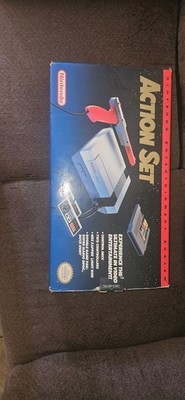 Original Nintendo Entertainment System: Action Set (NES) Gray Gun Tested