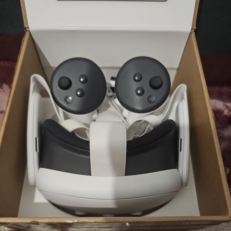 Oculus Meta Quest 3 512GB All-in-One with Controllers Grade A+++