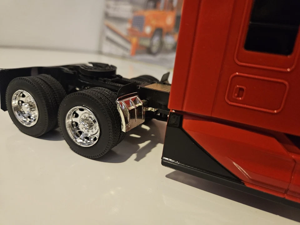 1/32 Scale Kenworth T680 NewRay With Handmade Wooden Trailer - Image 4 of 4