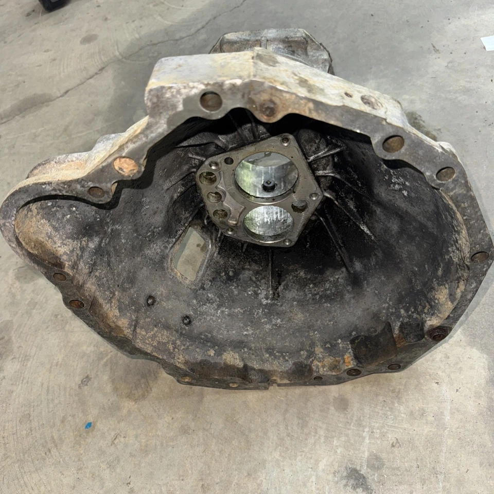 89-98 Nissan 240SX Bellhousing Manual Transmission KA24DE PORT FOR CRANK SENSOR - Image 4 of 4