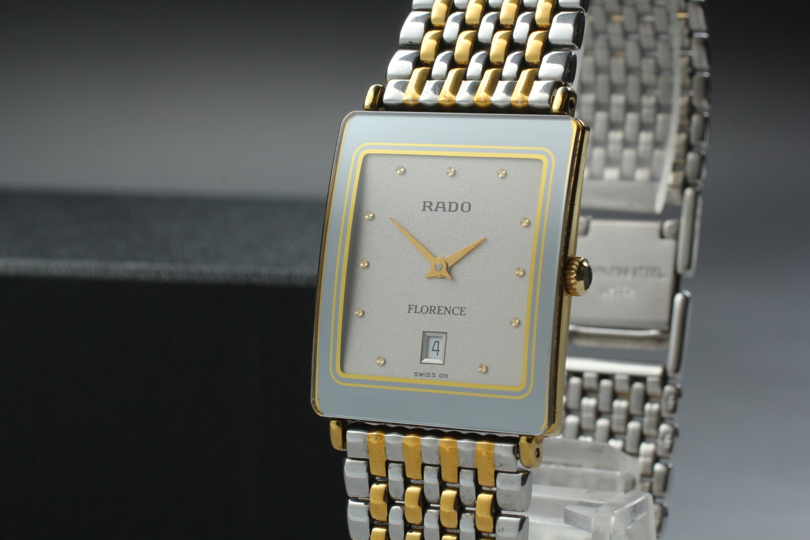 [Near MINT] Vintage Rado Florence 160.3605.2N Gray Dial Quartz Unisex Watch