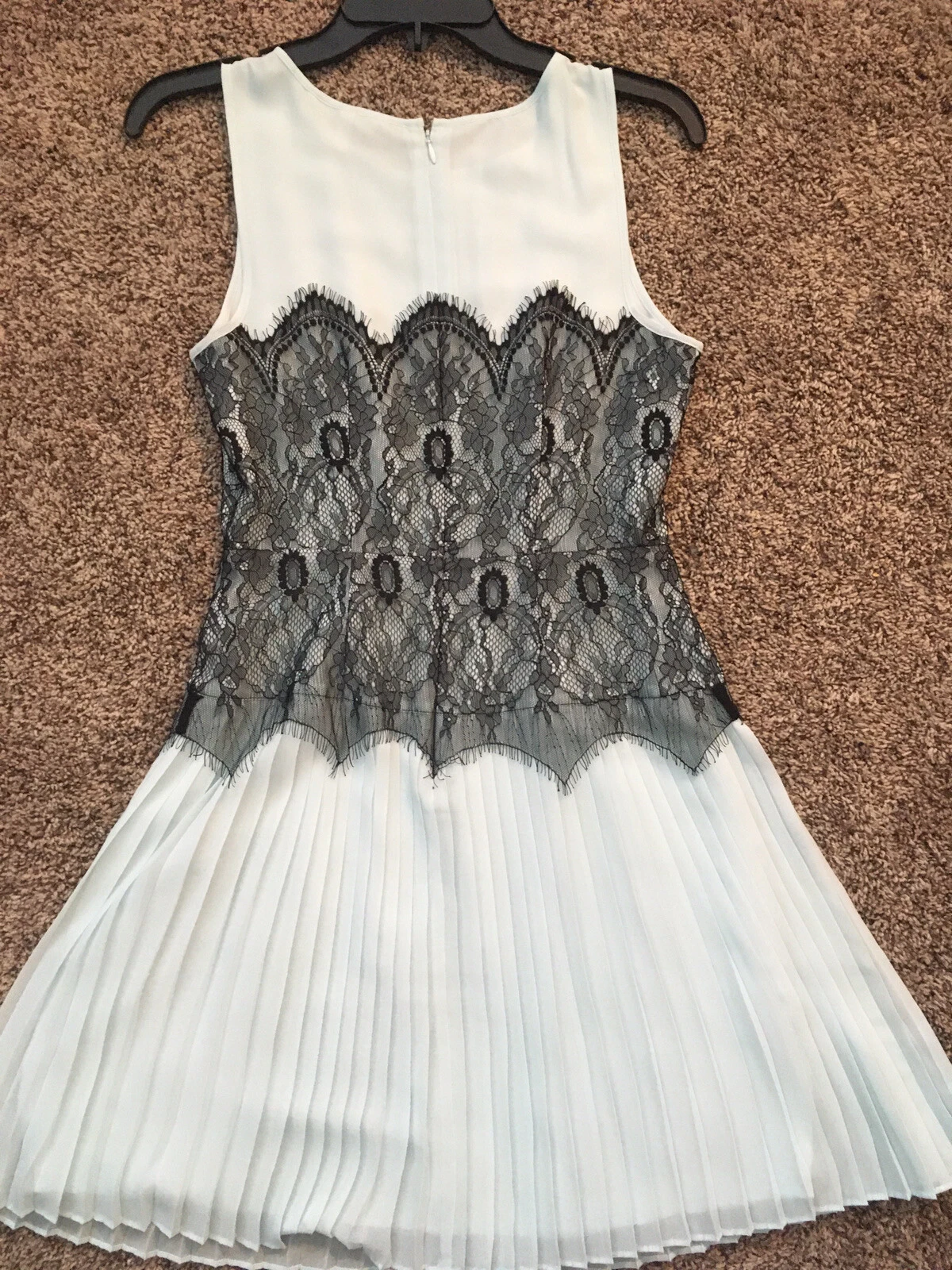 UNDERCOVER Abito Victoria’s Secret blu nero pizzo senza maniche taglia 2 (o 0) foderato nuovo