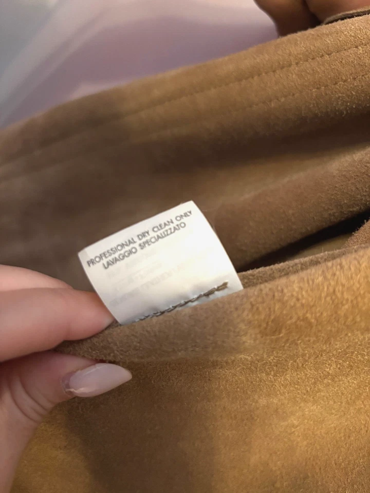 Yves Saint Laurent Rive Gauche Tan Suede Jacket – Size US40-Made in Italy - Image 3 of 4