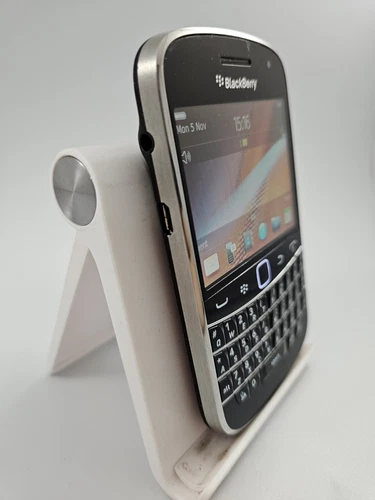 BLACKBERRY 9900 9930 BOLD Black/White 2G/3G Unlocked microSDHC GPS - Picture 11 of 12