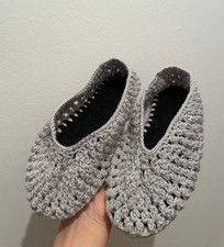 Handmade crocheted women's house slipper.homemade socks