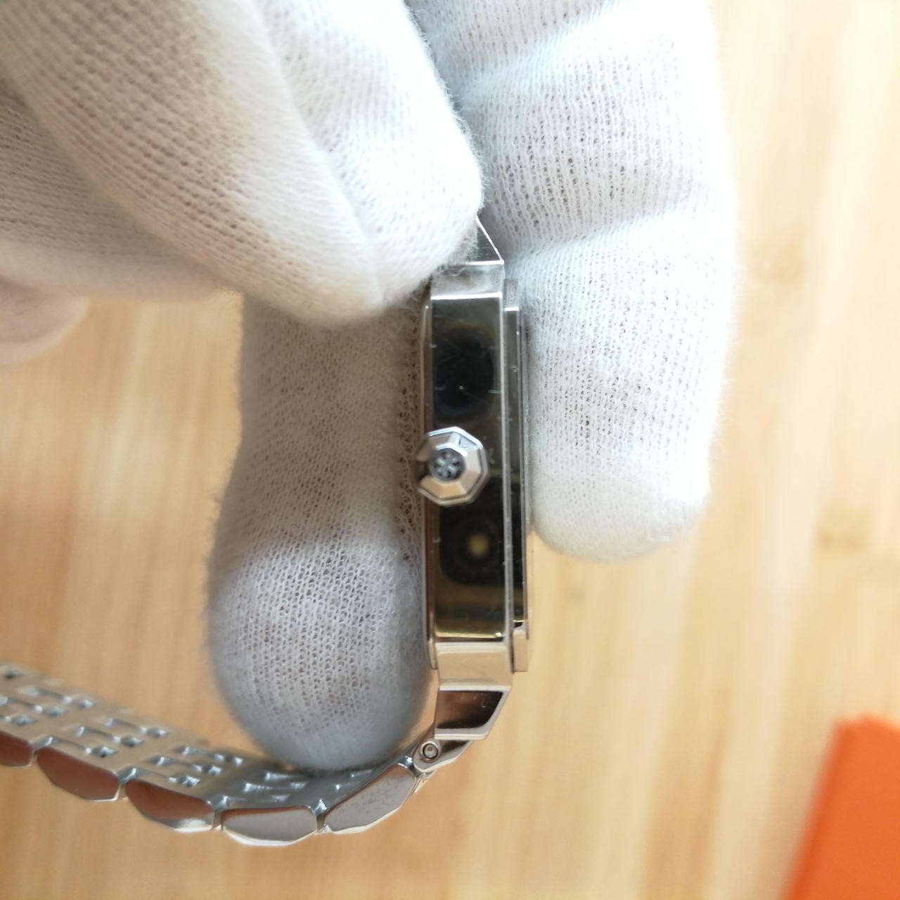 Tory Burch TBW1510 Quartz Mens Watch 40mm Silver Used thumbnail 12