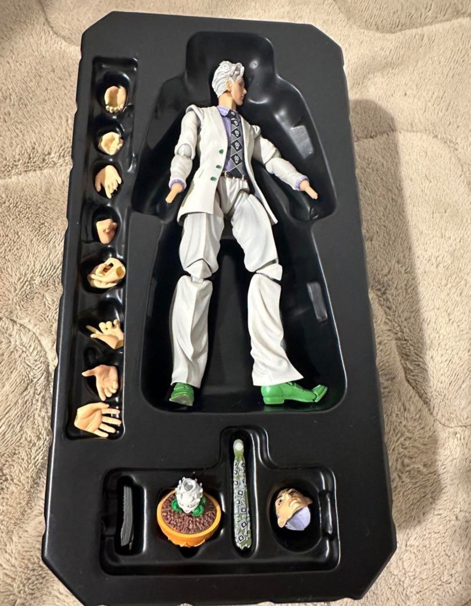 Jojo's Bizarre Adventure Kira Yoshikage Figure Super Action Statue