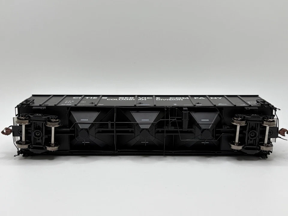 HO Scaletrains Rivet Counter SXT30265 Thrall 5750cf Carbon Black Hopper CCX #842 - Image 3 of 4
