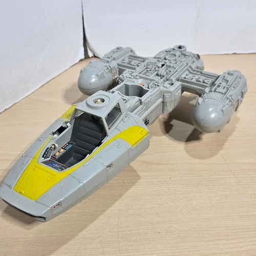 Vintage Kenner 1983 Star Wars Y-Wing Fighter Bomber