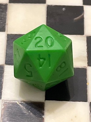WOW CONDITION! Vintage Mentzer d20 green uninked rpg ad&d dice 120823@