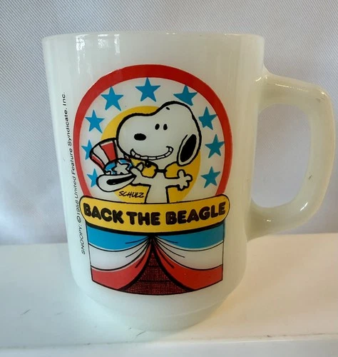 Vtg SNOOPY BACK BEAGLE Fire King Mug #1 Series 1980 Anchor Hocking Milk Glass