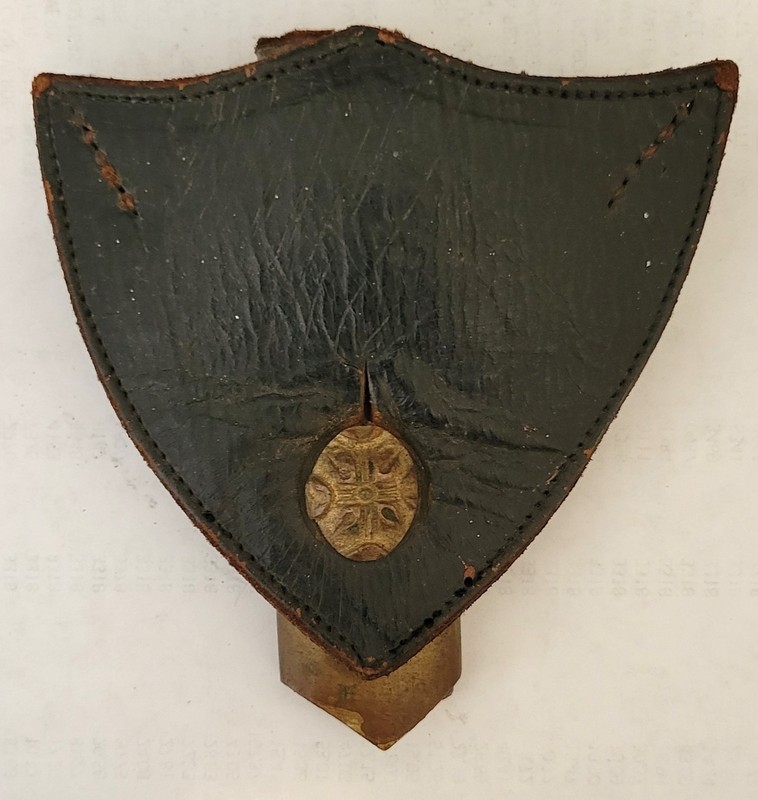 Civil War Nice Condition Leather Shield Shaped Sword Frog Unusual