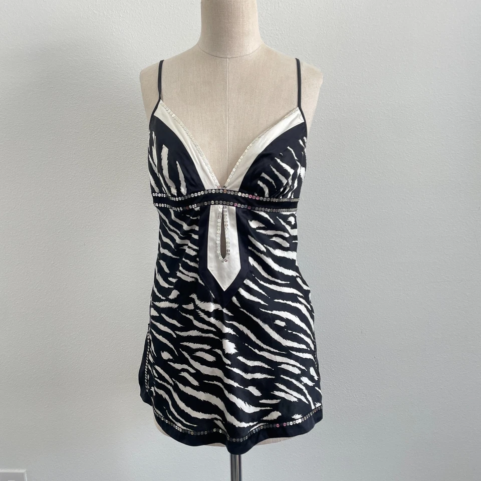 Camiseta sin mangas de seda Y2k Bebe para mujer M estampado de cebra lentejuelas cuello en V túnica fiesta caprichoso Foto 2 de 4