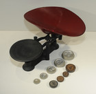Cast iron antique balance scale  model 146 w/9 weights vintage — photo 1