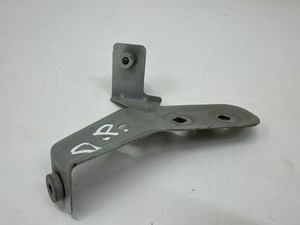 BMW 3 G20, G28 Kotflügelhalter vorne rechts 7419404 2.00 Petrol 115kw 34912208