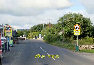 Foto 12x8 Betreten des Dorfes Camlough aus Richtung Newry auf c2019