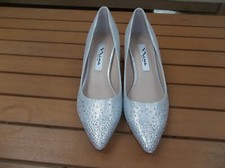 NINA SILVER CRYSTAL LOW HEEL PUMPS 5.5 WEDDING FORMAL