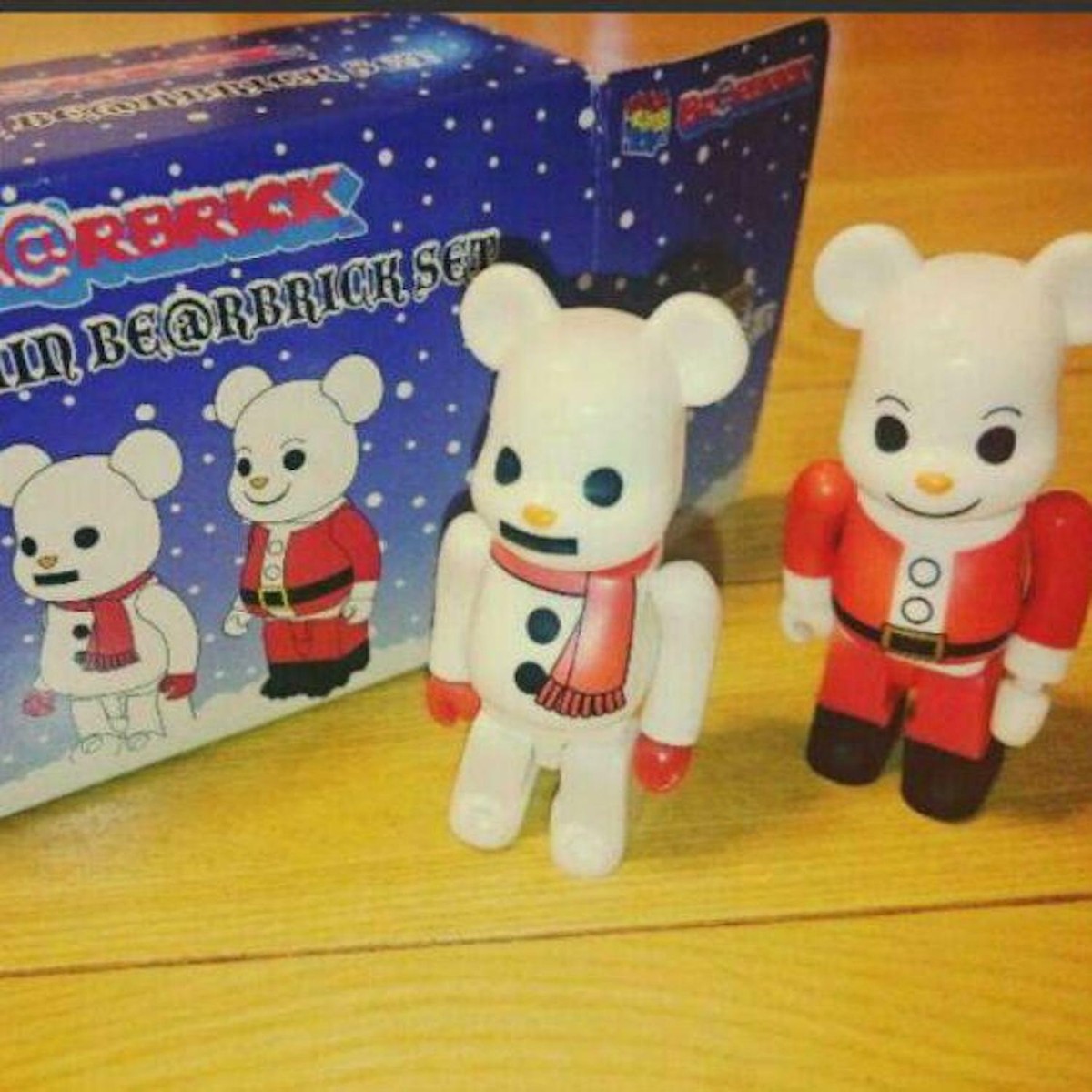 Medicom Toy Bear Brick / BE@RBRICK 100% 2002 Christmas Twin