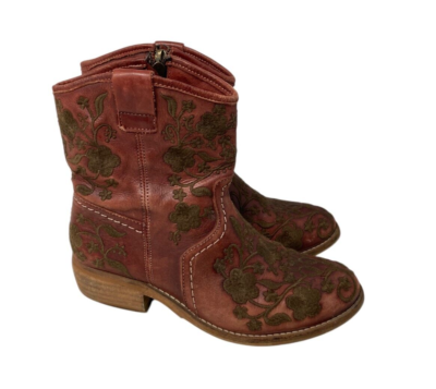 Taos Women's Privilege Mid-Calf Boot - Floral Embroidery, 7" Shaft, 1.75" Heel, Leather Upper - View #10