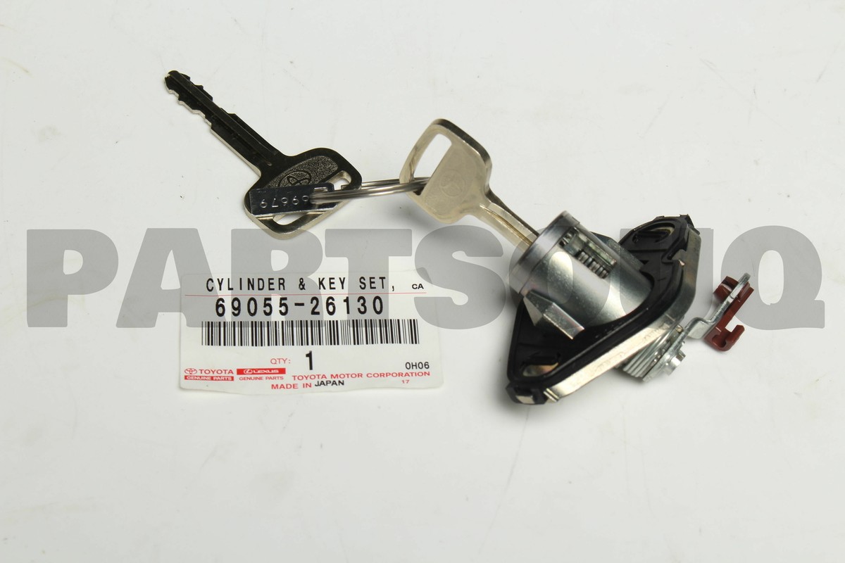 6905526130 Genuine Toyota CYLINDER & KEY SET, BACK DOOR LOCK 69055