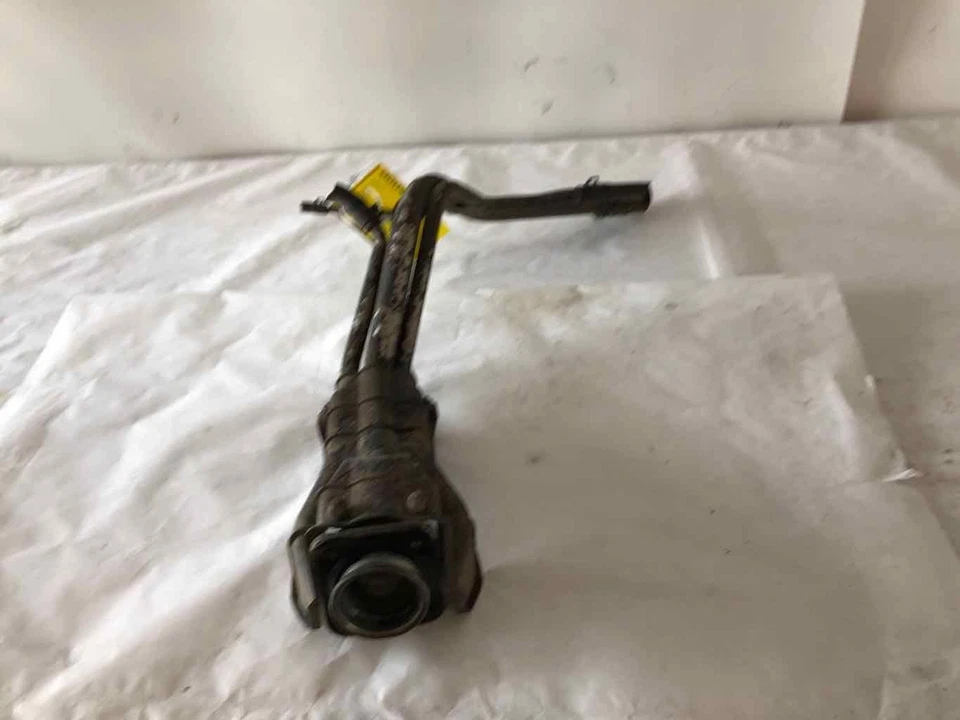 HYUNDAI ACCENT 1999-2003 1,6 L 4 cilindros conjunto superior de cuello de llenado de combustible OEM Foto 4 de 4