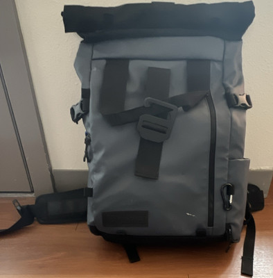 WANDRD PRVKE Backpack with Camera Cube and Rain Cover Grey/Black 31L