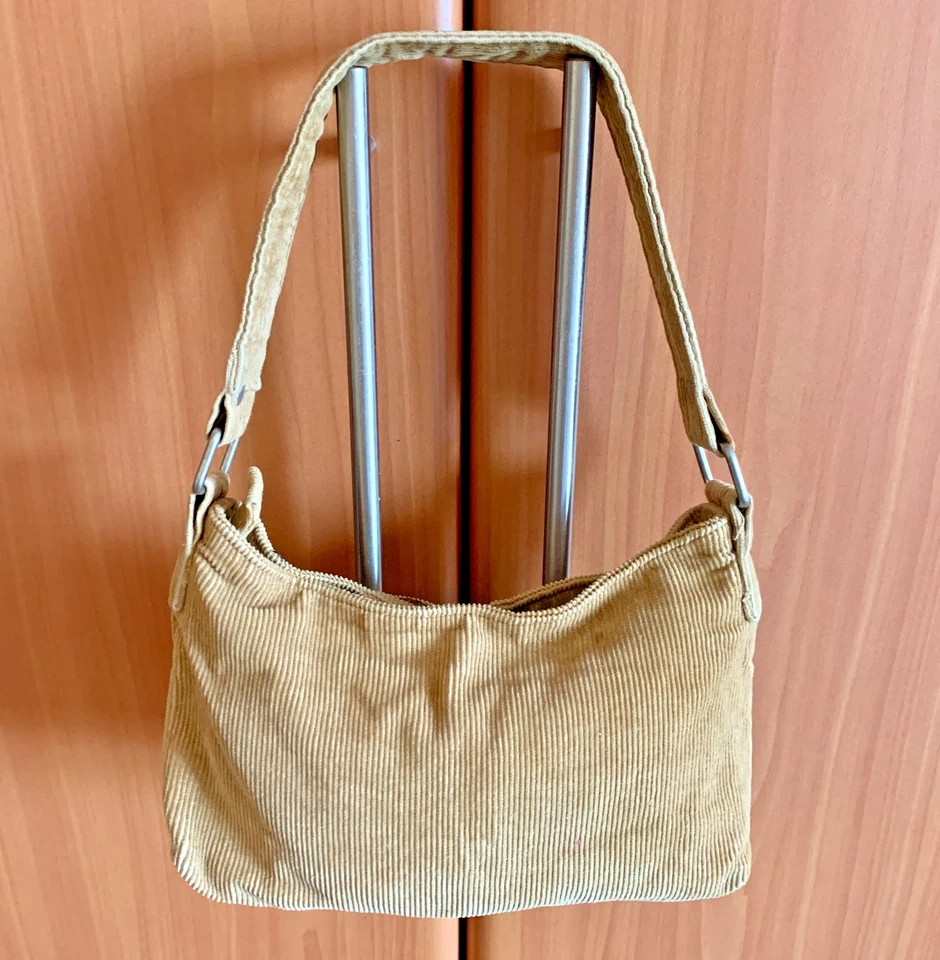 "Minibolso para mujer Old Navy terciopelo beige cierre de cremallera 3 bolsillos 10""x 5,5""x 2""" Foto 2 de 4