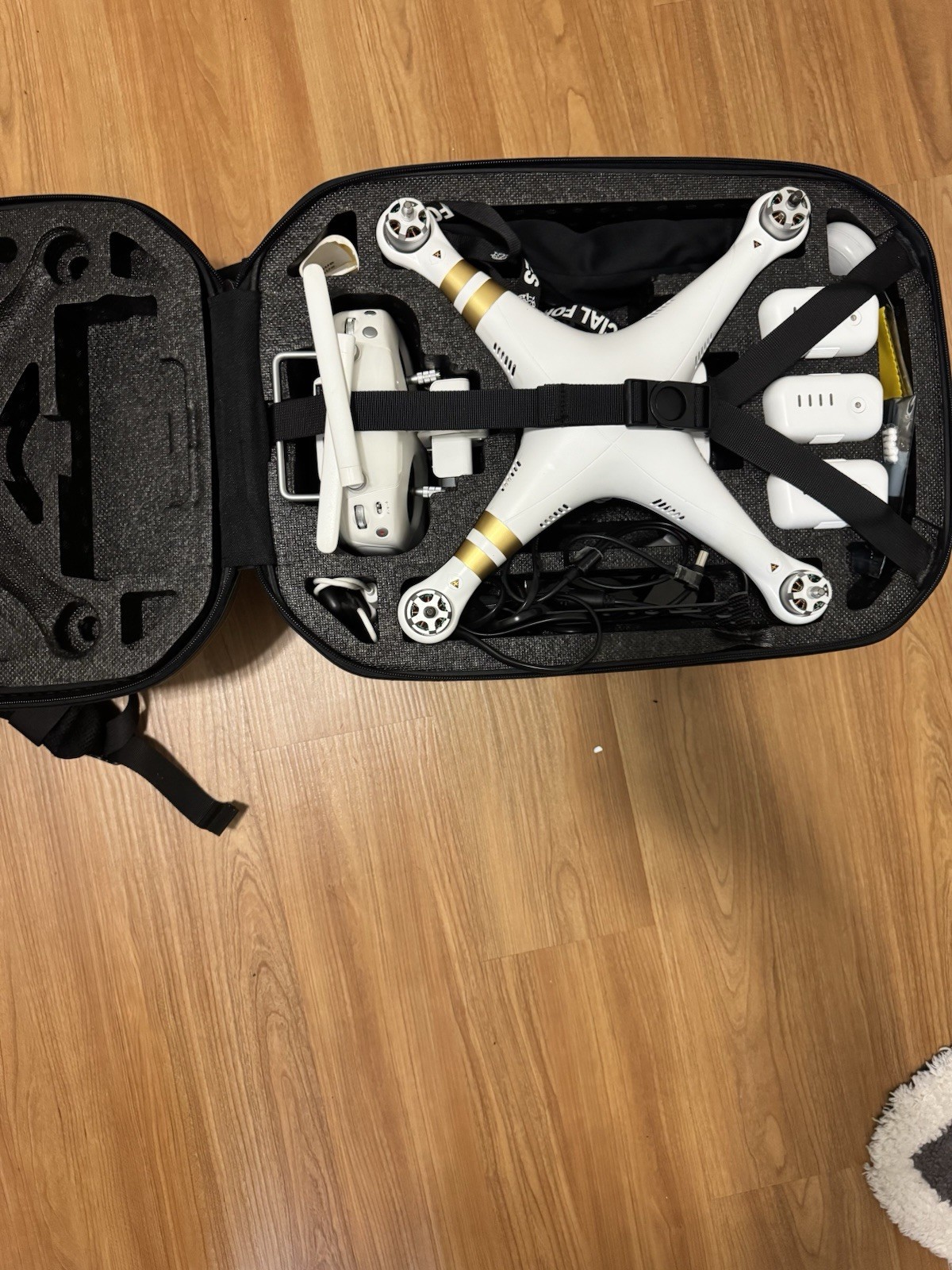 DJI Phantom 3 Pro 4K HD Camera Drone with GPS Stabilization-image