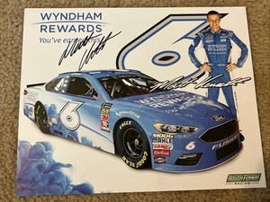 AUTOGRAPHED Matt Kenseth 2018 Wyndham #6 8x10 NASCAR Cup Hero Postcard