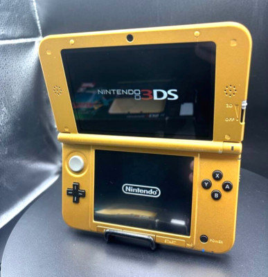 Nintendo 3DS LL The Legend of Zelda A Link Between Worlds Limited