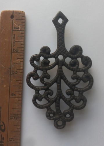 Remache de diseño de árbol de hierro fundido Wilton vintage de 6" moderno para colgar en la pared de granja - Imagen 2 de 9