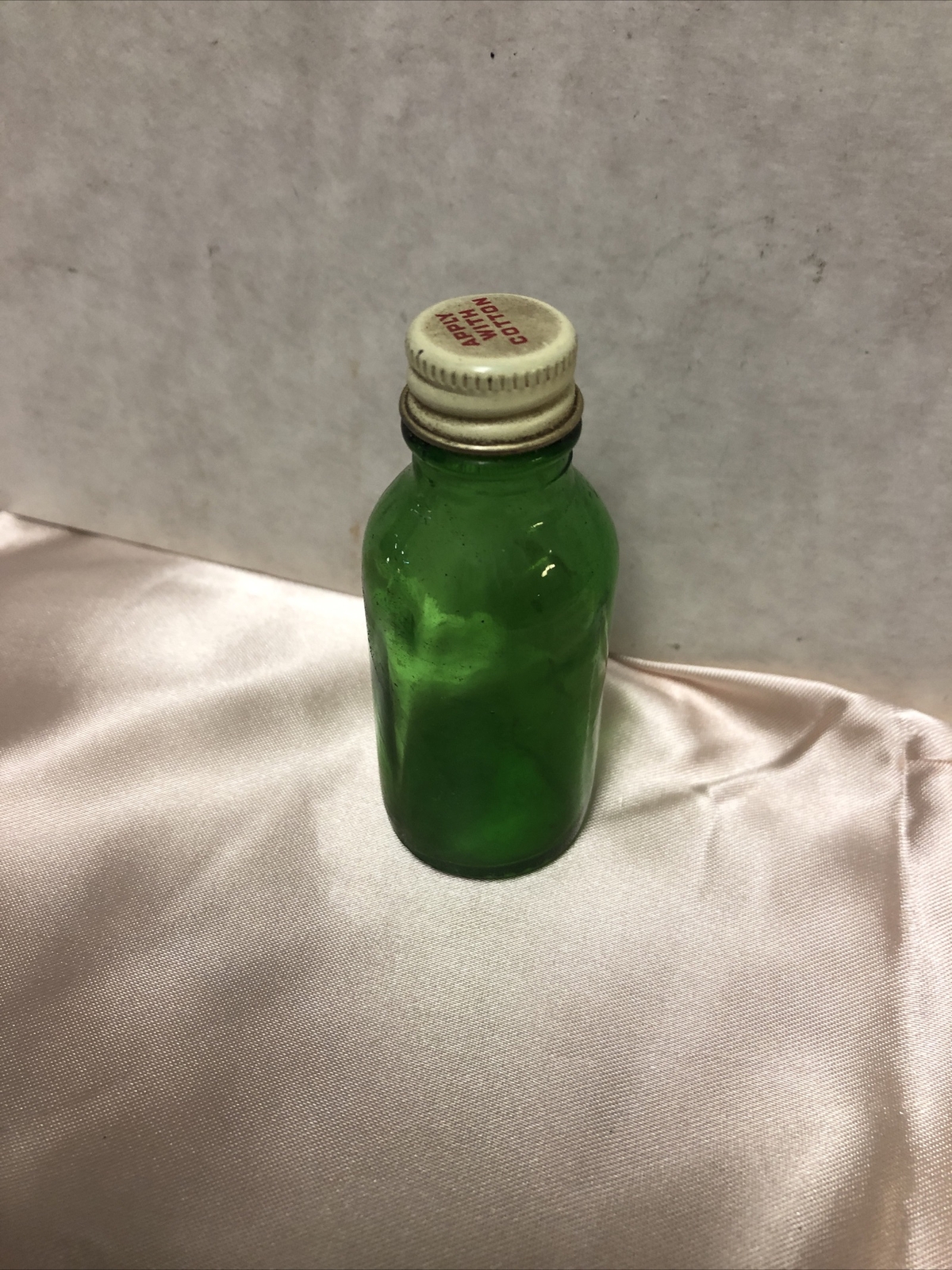 Vintage Green Glass Medicine Bottle W/Lid eBay