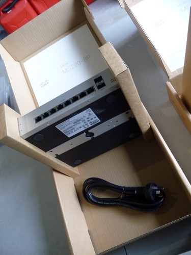 AU SELLER UNCLAIMED Cisco Meraki MS220-8P 8 Port Cloud Managed Ethernet Switch - 第 1/5 張圖片