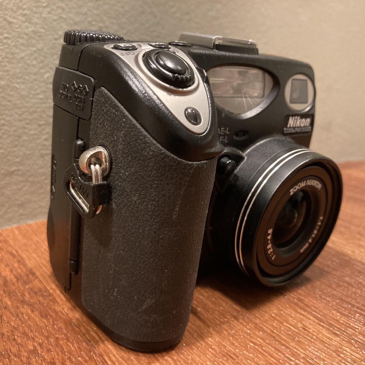 Nikon COOLPIX 5000 Digital Camera Nikon E5000 - Untested - No