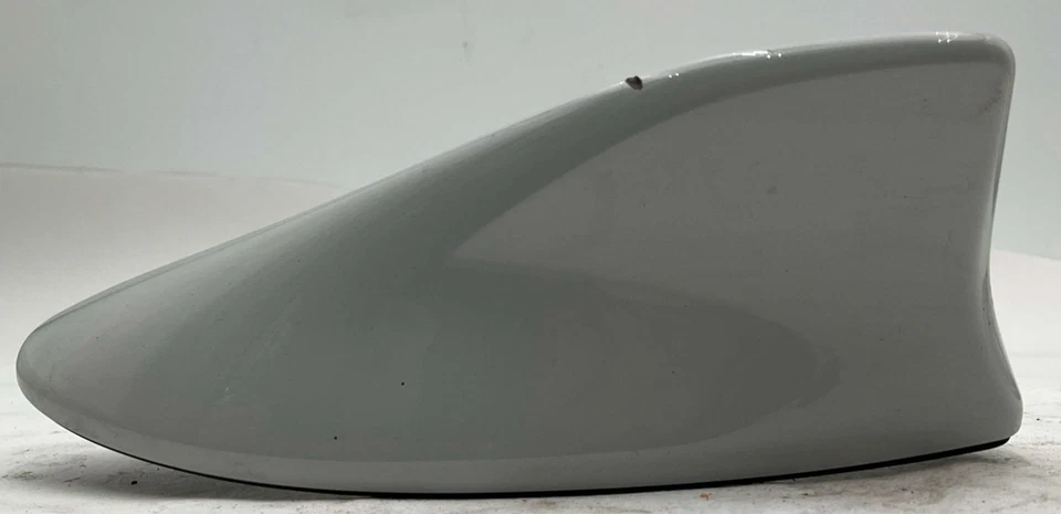 2020-2024 TOYOTA CAMRY Roof Antenna Assembly Shark Fin Type OEM - Image 2 of 4