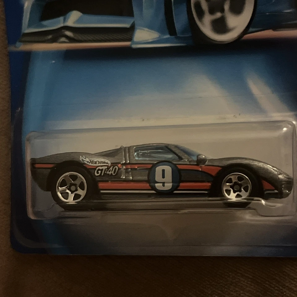 Ford GT-40 Hot Wheels 2003 Track Aces Series #176 Mtflk gris con 5 SPs SPC Foto 2 de 4