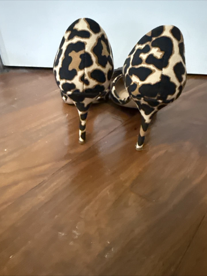 Bomba J Crew Collection D’orsay Estampado Leopardo Talla 7.5 Foto 3 de 3