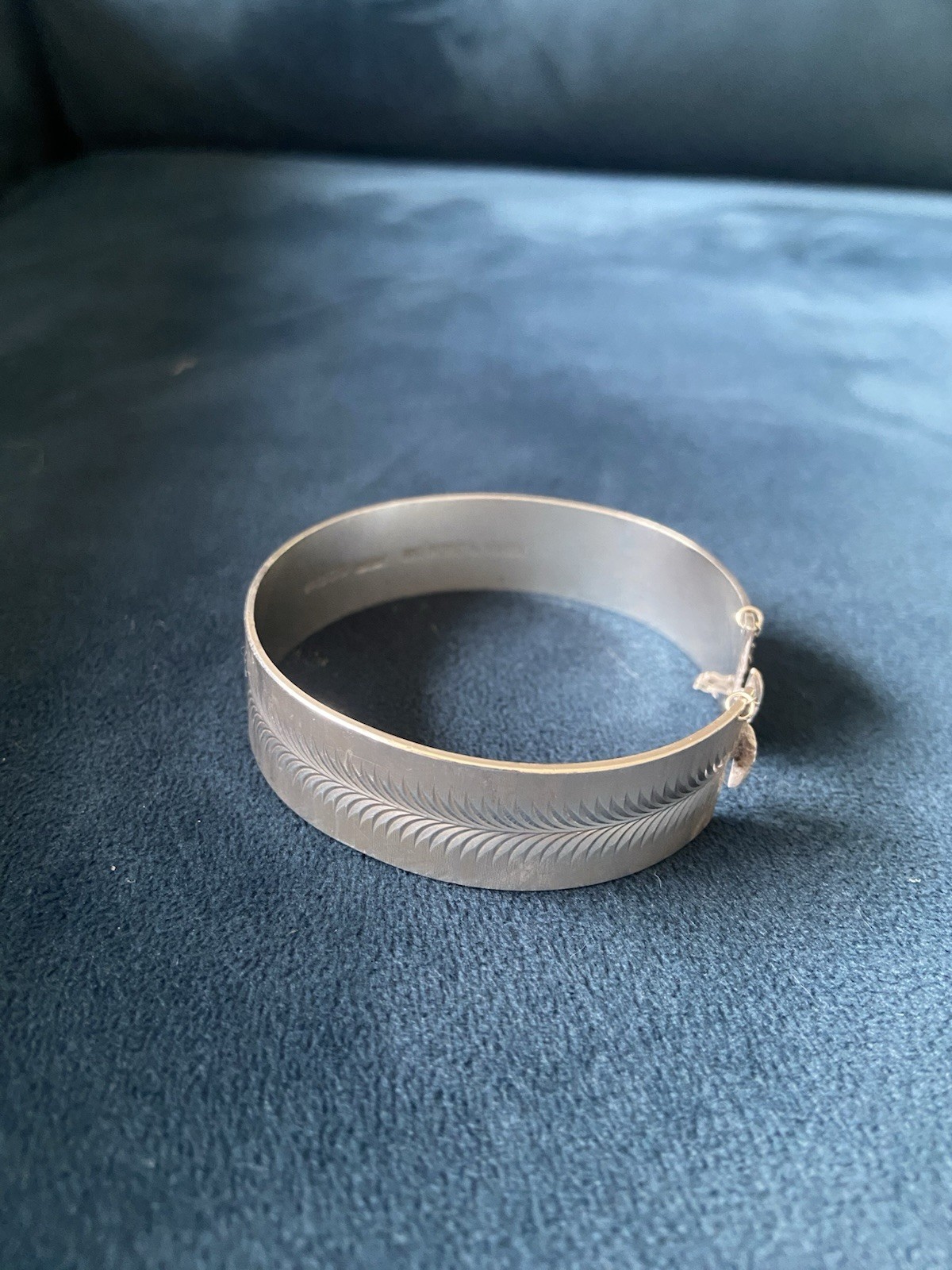 Vintage Solid Silver 1970s Chunky Bangle Hallmark… - image 2