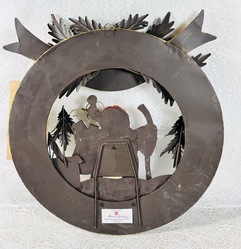 Home Interiors Vintage 13" Christmas Wreath Metal 3D Santa Claus Scene NEW - Picture 2 of 4