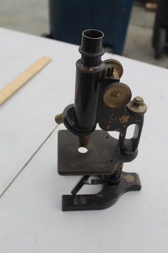 MICROSCOPE - SPENCER BUFFALO 44100 - NO EYEPIECE BRASS / IRON OLD - Picture 6 of 6