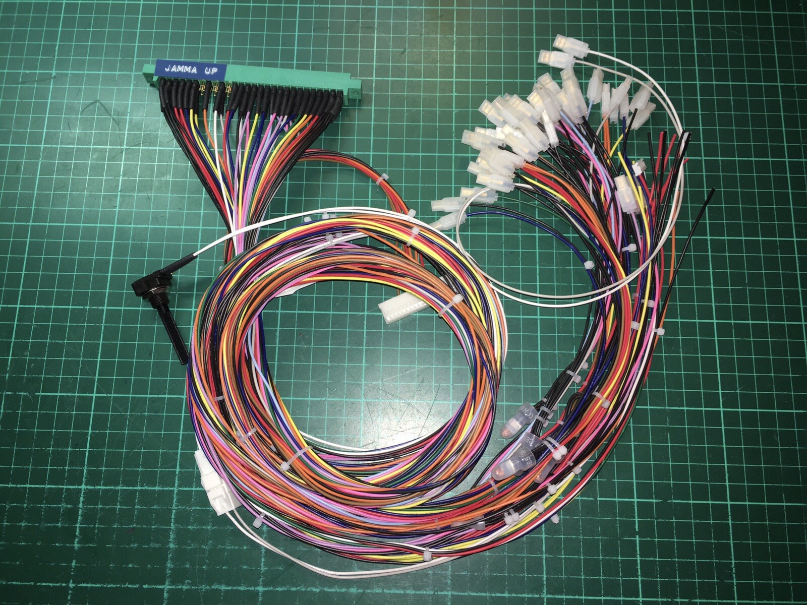 Câble Jamma Plus Hirose 1.5m avec signal RGB Nanao et connecteurs Seimitsu 4.8mm