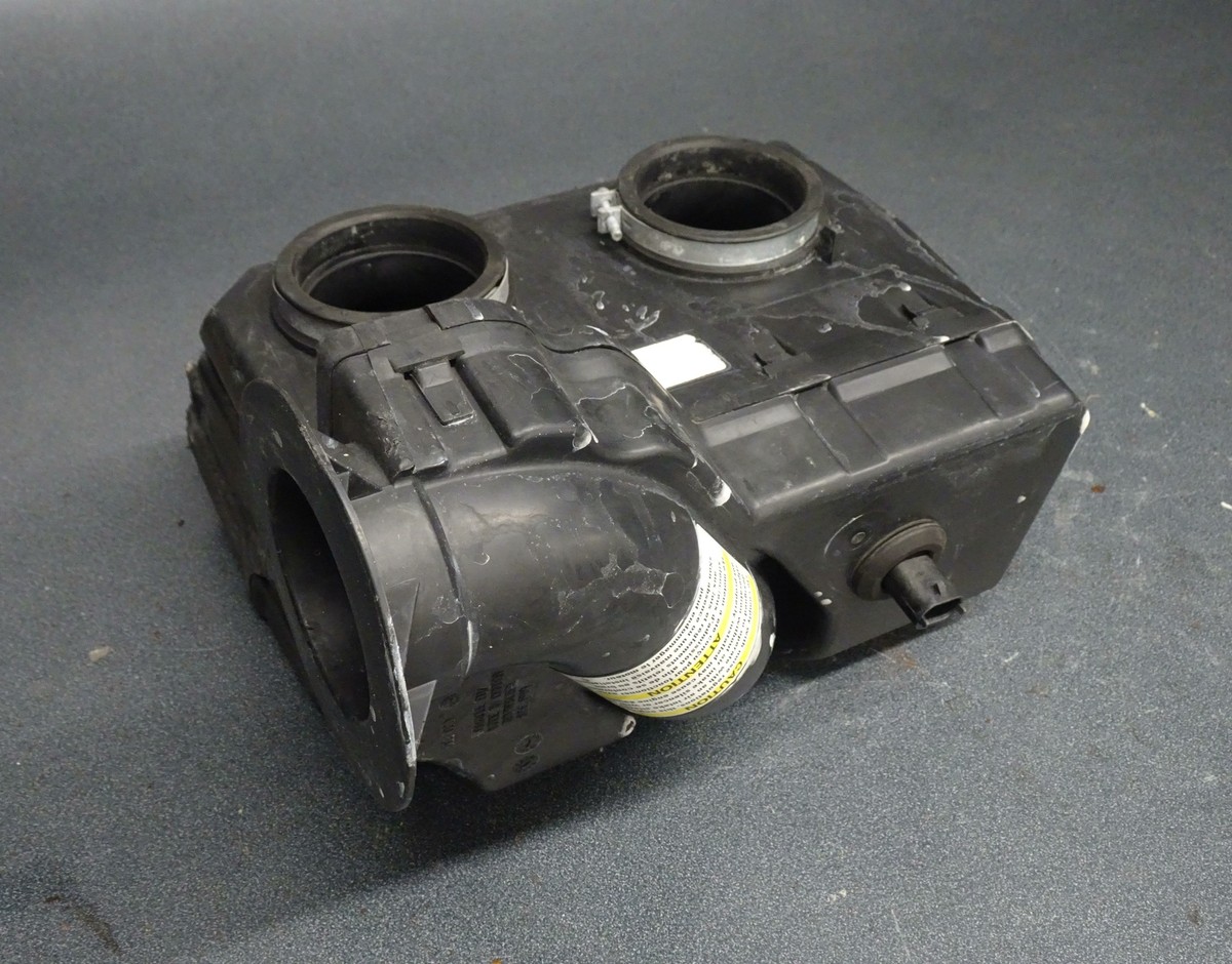 Ski-Doo OEM MXZ 500ss 600 800 Summit Air Cleaner Filter Box Airbox